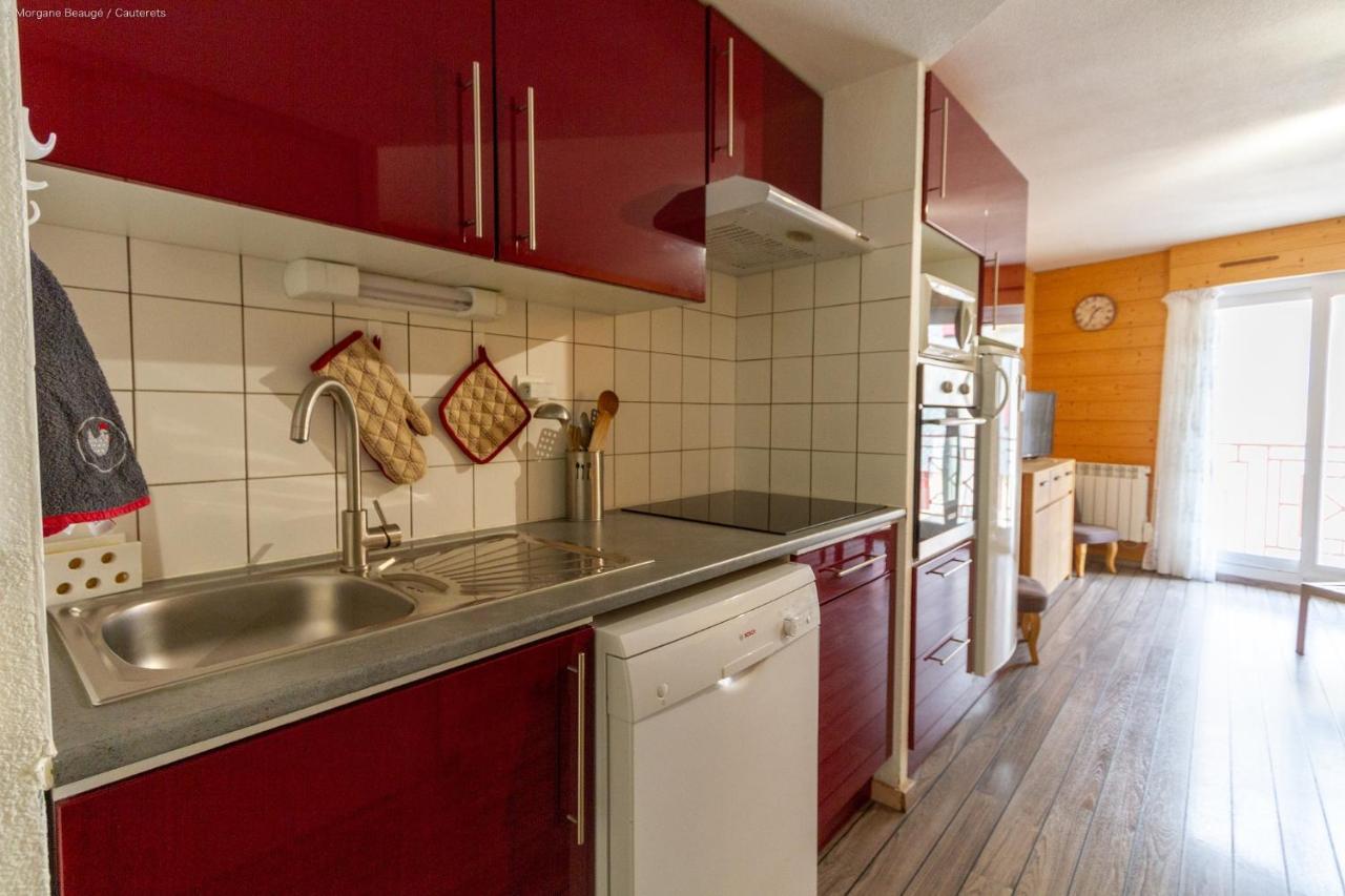 Appartement Centre Ville Parking Balcon Et Wi Fi Каутерец Екстериор снимка